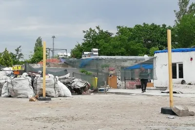 Kağıt toplayan çocukların da hayali voleybolcu olmak