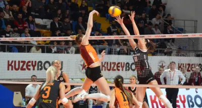 2-0 geriden gelen Galatasaray, 5. sette güldü