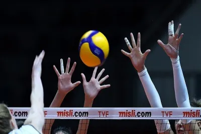 Voleybolda heyecan TRT SPOR 2'de sürüyor. 3 Maç Naklen