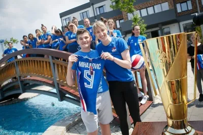 Sırp Milli Takımı 400 çocuğu misafir etti