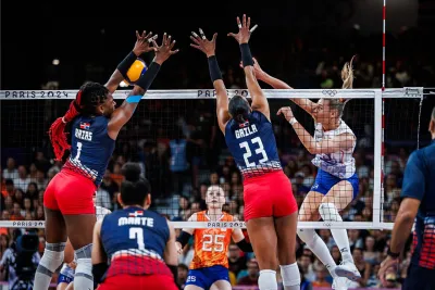 Dominik Cumhuriyeti 3-1 kazandı, Hollanda ve Japonya Paris'e veda etti