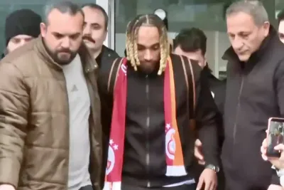 Sacha Boey Galatasaray ile sözleşme imzalamak için İstanbul'a geldi