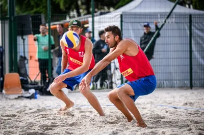 Plajda Paris Elite 16 Turnuvası’na Erken Veda Ettik