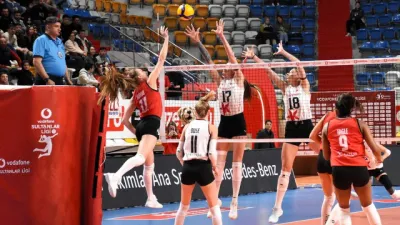 Sultanlar Ligi'nde Beşiktaş iki kez geriye düştüğü maçta Kuzeyboru'yu deplasmanda yendi