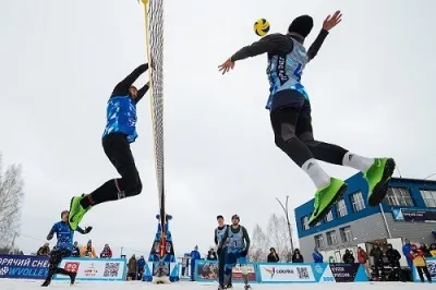 Rusya Kar Voleybolu Parlıyor