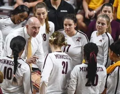 Sorun atılan serviste mi seyircide mi?