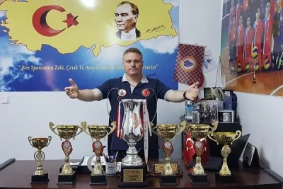 Gümüşhane'nin Gururu Şeref Tok