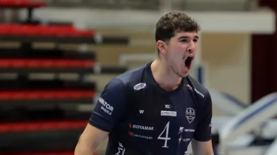 Ulaş Dokumacı A Takımda Devam Ediyor