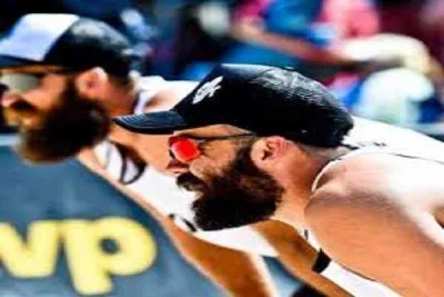 Dünyayı dolaşan McKibbin kardeşler 75.000 aboneye sahip