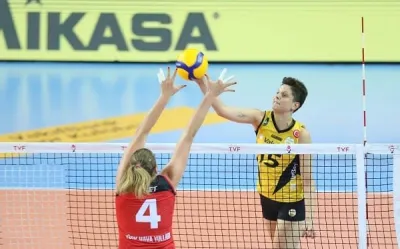 Mikasa'nın yeni topu V200W İstanbul'da * ilk kez kullanıldı