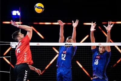 Erkeklerin VNL mücadelesinde 2. gün tamamlandı