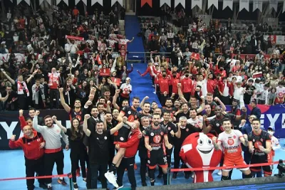 Son şampiyon bu sene de finalde
