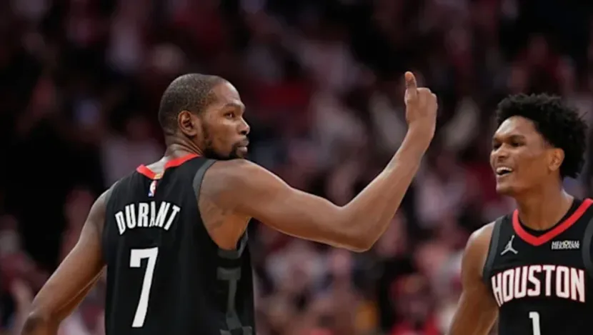 Durant son saniyede attı, Houston Phoenix’i 100-97 yendi