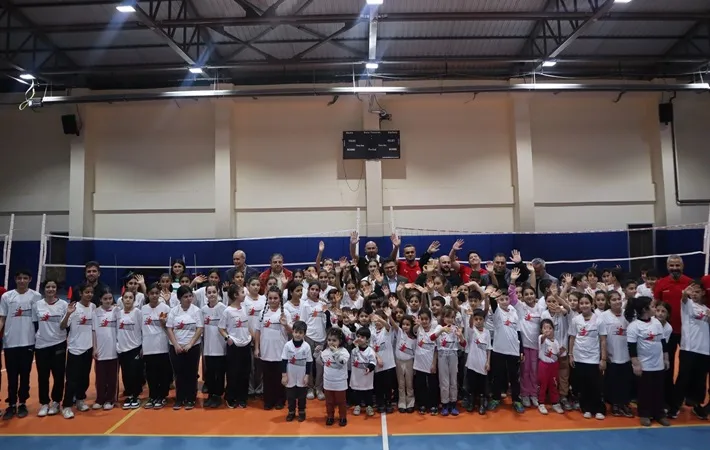 Fabrika Voleybol Şanlıurfa'da