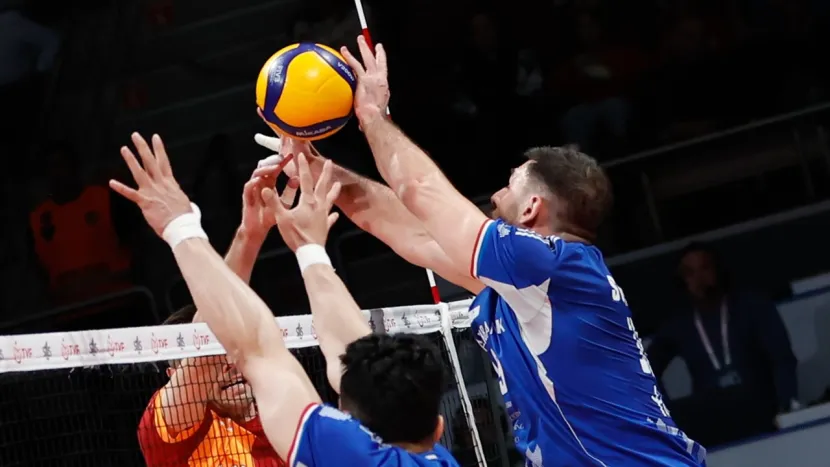 Halkbank'ı deplasmanda 3-0 yenen Galatasaray finale adım attı
