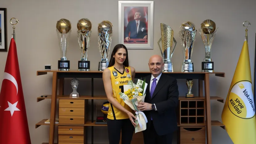 VakıfBank Derya Cebecioğlu ile vedalaştı