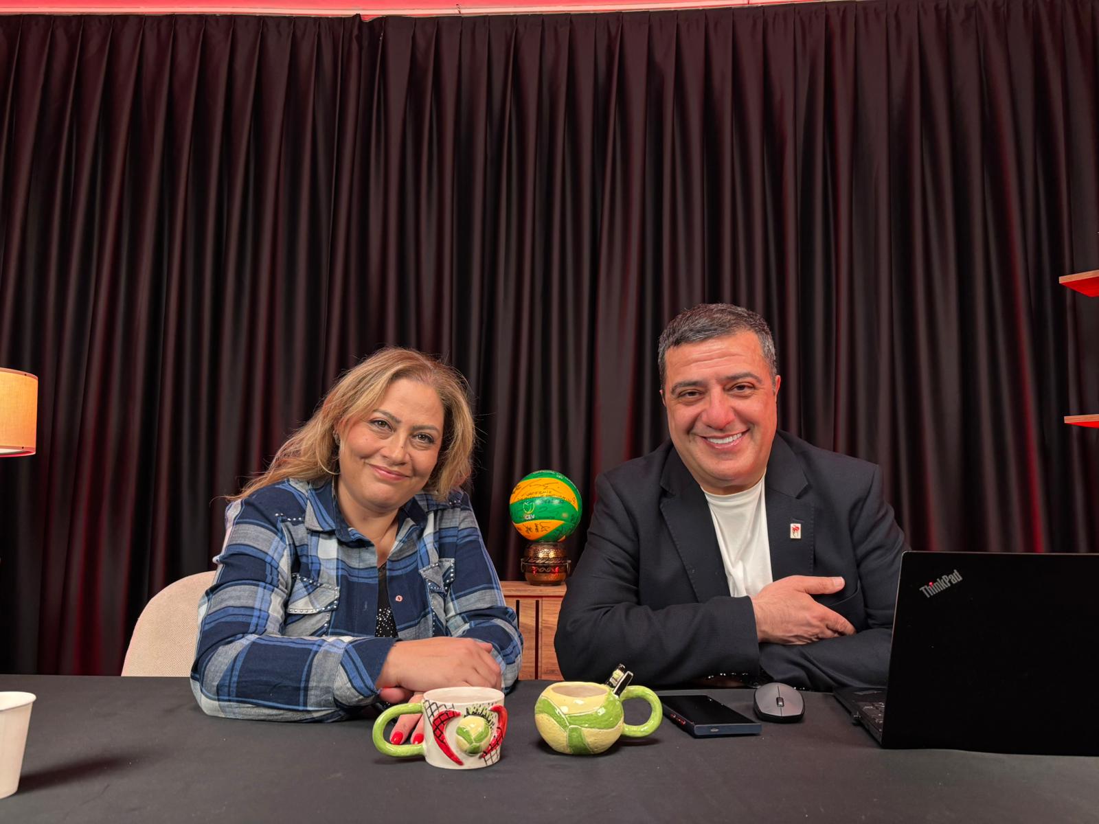 FENERBAHÇE VE VAKIFBANK FİNALDE! | Vakıfbank Nasıl Döndü? | Galatasaray Tarih Yazmaya Çok Yakın